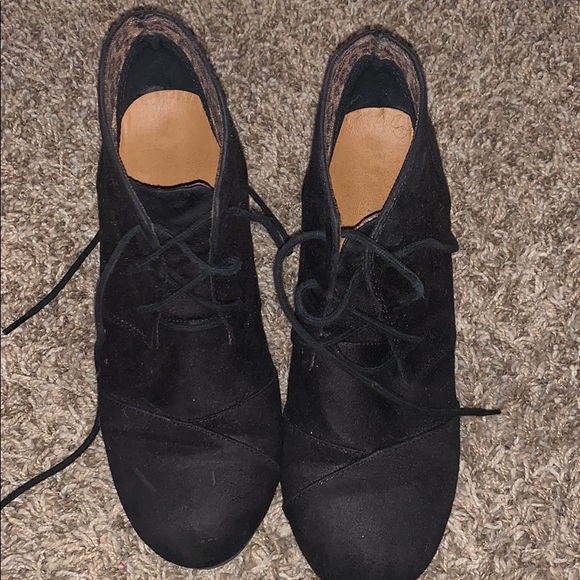 Booties 💕 - Picture 4 of 6